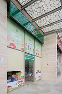 Ami Splendid Infinity Pool