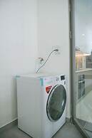 Ami Splendid Infinity Pool