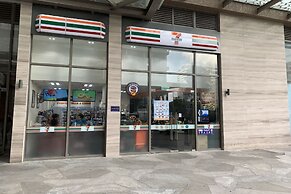 Ami Splendid Infinity Pool