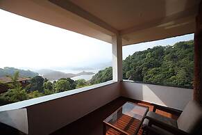 Contour Island Resort & Spa