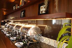 Contour Island Resort & Spa