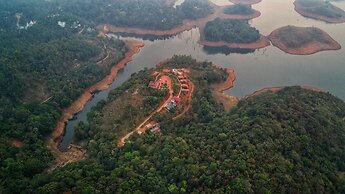 Contour Island Resort & Spa