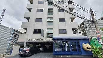 RoomQuest Bangkok Ratchada