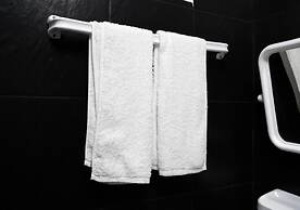 RoomQuest Bangkok Ratchada