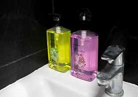 RoomQuest Bangkok Ratchada