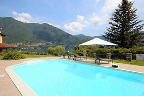 Villa Oliveto with Pool and Lake view
