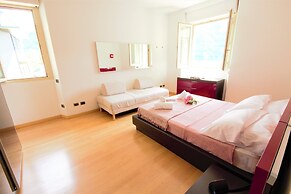 Villa Oliveto with Pool and Lake view