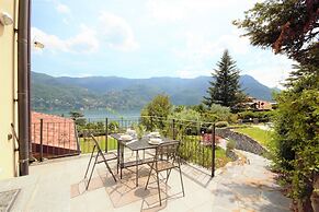 Villa Oliveto with Pool and Lake view