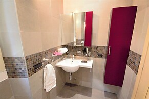 Villa Oliveto with Pool and Lake view