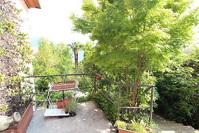 Botanic Garden Villa