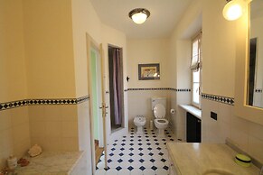 Botanic Garden Villa