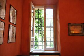 Botanic Garden Villa