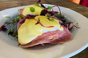 Blueberry Hill Hotel