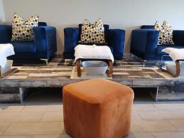 Blueberry Hill Hotel