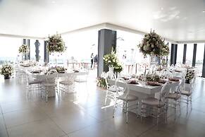 Blueberry Hill Hotel