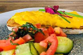 Blueberry Hill Hotel