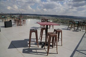 Blueberry Hill Hotel