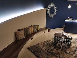 Blueberry Hill Hotel