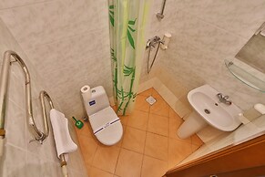 Barbaris Hotel