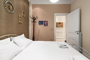 Aristotelous Grand View