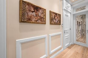 Aristotelous Grand View