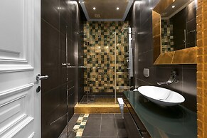 Aristotelous Grand View