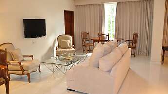 Pegasus Hotel By the Waterfront