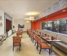 Pegasus Hotel By the Waterfront