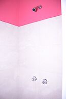 Hillview Apartments and Vehicle Rental