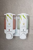 The Palm Leaf Apartments