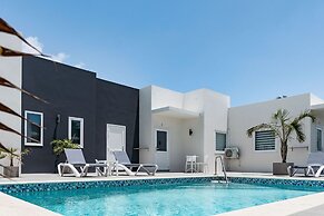 The Palm Leaf Apartments