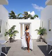 The Palm Leaf Apartments