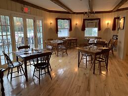 Lovett's Inn and Restaurant