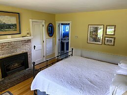 Lovett's Inn and Restaurant