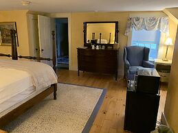 Lovett's Inn and Restaurant