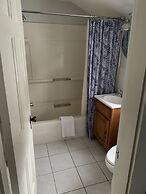 Lovett's Inn and Restaurant