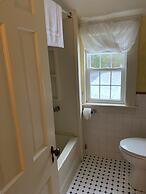 Lovett's Inn and Restaurant