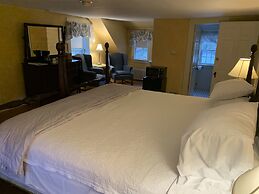 Lovett's Inn and Restaurant