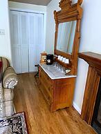 Lovett's Inn and Restaurant