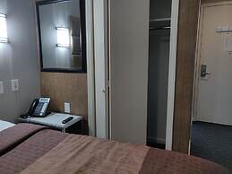 Hotel Key LaGuardia Airport