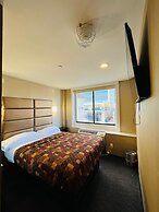 Hotel Key LaGuardia Airport