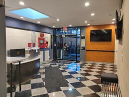 Hotel Key LaGuardia Airport