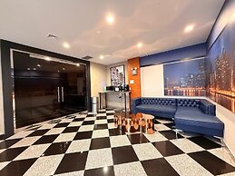 Hotel Key LaGuardia Airport