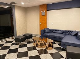 Hotel Key LaGuardia Airport