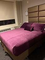 Hotel Key LaGuardia Airport