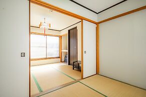Sakuragawa no Waho House