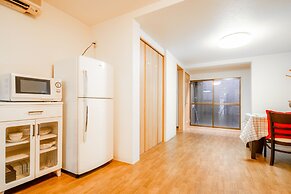 Sakuragawa no Waho House