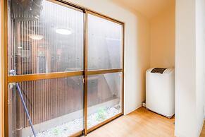 Sakuragawa no Waho House