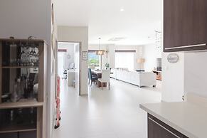 Lovely Mountain View Apartment