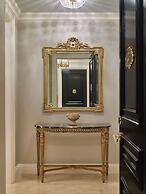 5th & 55th Residence Club